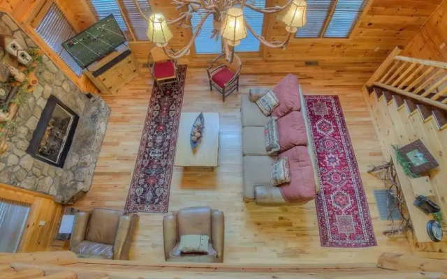 photo 2 of Laurel Valley Lodge by Escape to Blue Ridge