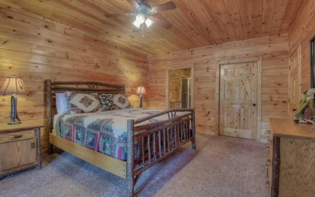 photo 4 of Laurel Valley Lodge by Escape to Blue Ridge
