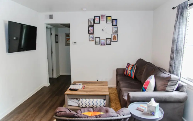 photo 5 of Lavish 1 Bd Apartment in Music City Near DT