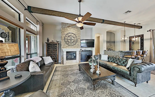 photo 2 of Lavish Desert Pool In Private Community 3 Bedroom Home