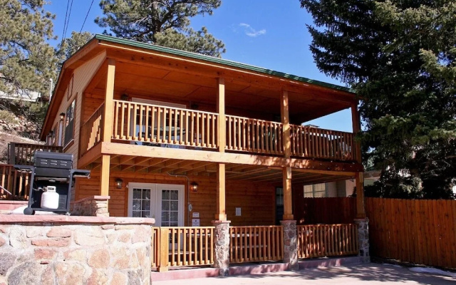 photo 4 of Lawn Lane B - #3383 by RedAwning