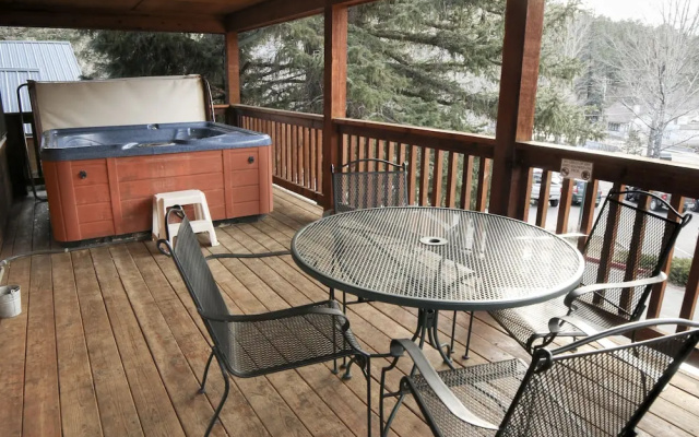 photo 5 of Lawn Lane B - #3383 by RedAwning