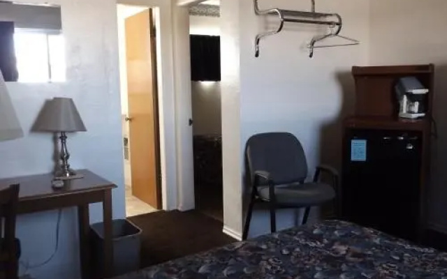 photo 5 of Lazy B Motel