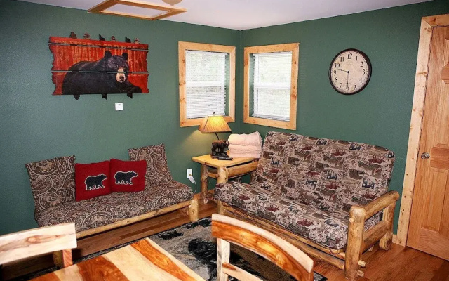 photo 3 of Lazy R Cottages: 4