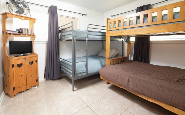 photo 5 of Lazy Southern Getaway RR 7252B 7 Bedroom Home by RedAwning