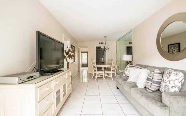 photo 3 of Le Cartier 325 - Condo 4 People, Sunny Isles