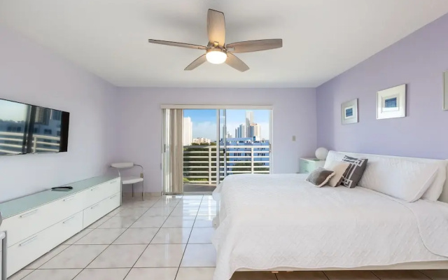 photo 5 of Le Frontenac 601 - Condo 4 People, Sunny Isles