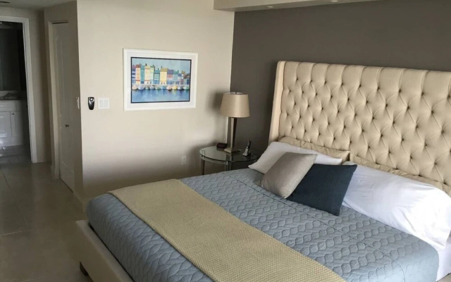 photo 4 of Le Golden Bay 906- 6 People, Sunny Isles Str-01044
