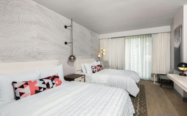 photo 3 of Le Meridien Denver Downtown