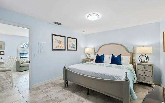 photo 2 of Le Monaco - Romantic 1 BR Condo Steps from 5th Ave S. Chic Coastal Retreat with King Bed and Beach Access. Perfect Location for Couples Near Dining, Shopping, and Naples Beach