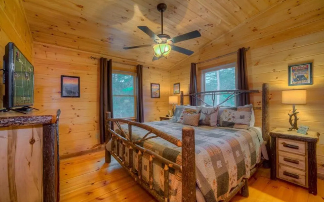 photo 4 of Leatherwood Lodge by Escape to Blue Ridge