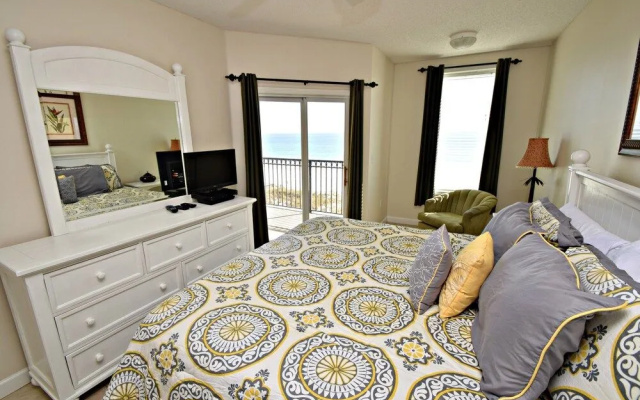 photo 3 of Legacy 302 by RedAwning