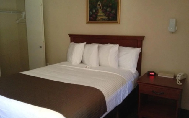 photo 4 of Legacy Suites Tolleson