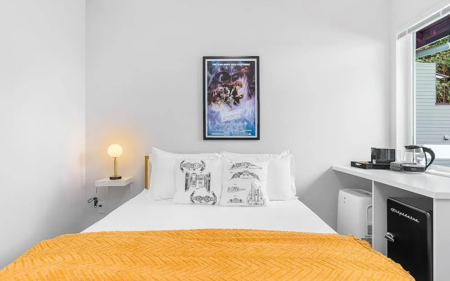 photo 3 of Leia's Rebel Princess Suite