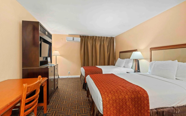 photo 4 of Lemon Tree Hotel & Suites Anaheim