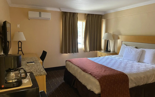 photo 5 of Lemon Tree Hotel & Suites Anaheim