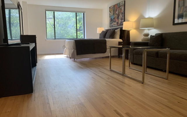 photo 2 of Lenox Hill Apartments 30 Day Rentals