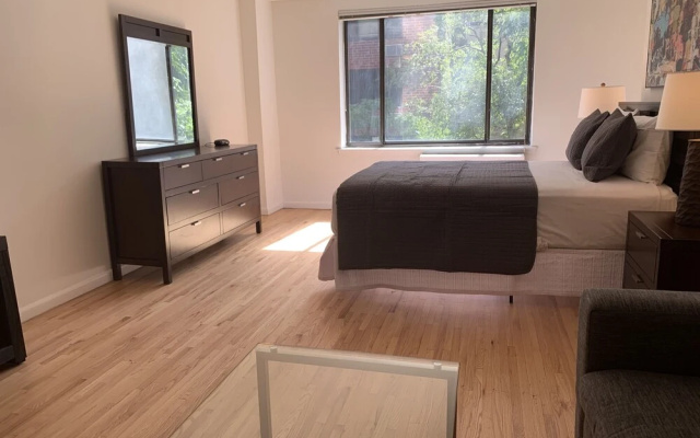 photo 5 of Lenox Hill Apartments 30 Day Rentals