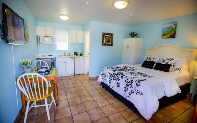 photo 2 of Leucadia Beach Inn