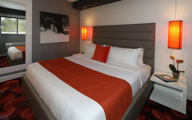 photo 3 of Lexen Hotel- Hollywood Walk of Fame/Universal Studios