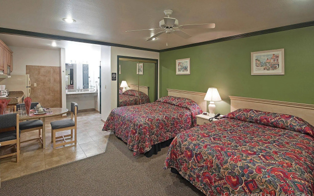 photo 5 of Sleep N Go Hotel Houston Medical Center