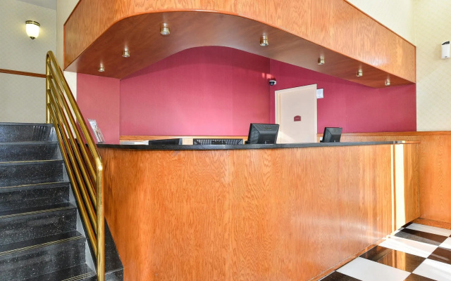 photo 2 of Lex View Inn at JFK Airport