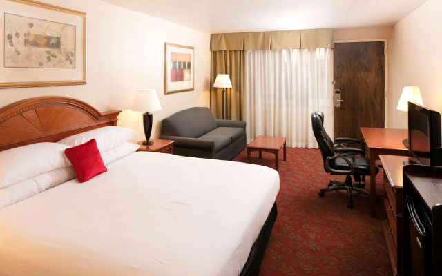 photo 2 of Red Lion Hotel & Conference Center St. George, UT