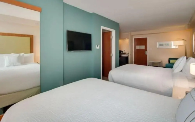 photo 2 of Lexington Vacations Kiss by Stark Hosp