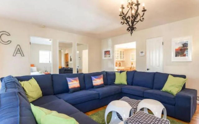 photo 3 of Lg BEACH Home, POOL, Hot Tub, Close to Beaches & Downtown El Segundo Beach