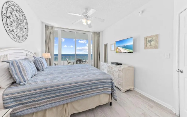 photo 2 of Lighthouse Condos By Hosteeva