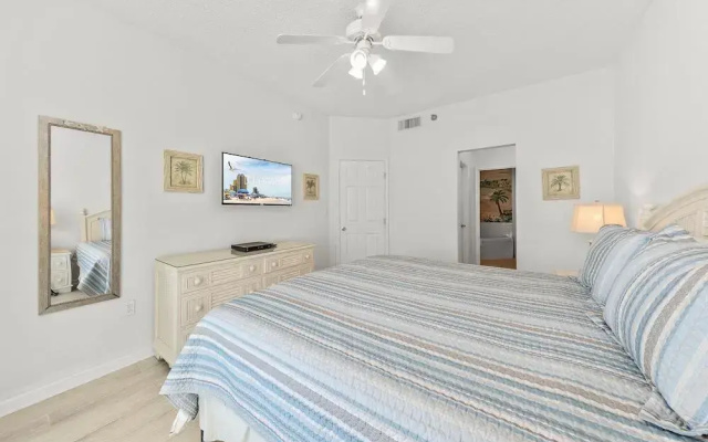 photo 3 of Lighthouse Condos By Hosteeva