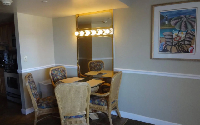 photo 3 of Lighthouse Cove Resort