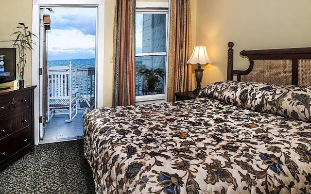 photo 2 of Lighthouse Inn At Aransas Bay