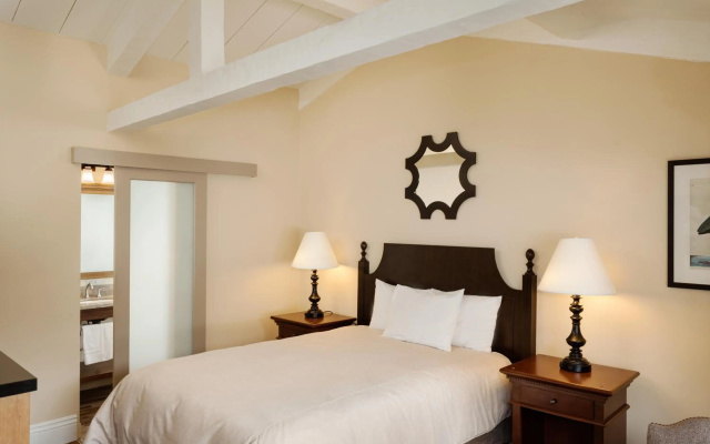photo 4 of Lighthouse Lodge And Cottages