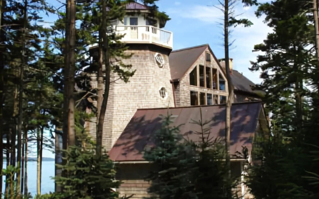 photo 5 of Lighthouse Point Estate - Two Bedroom Home