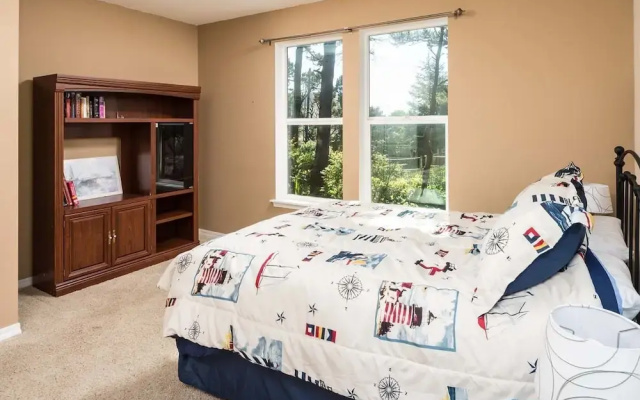 photo 3 of Lighthouse View - 3 Br home by RedAwning