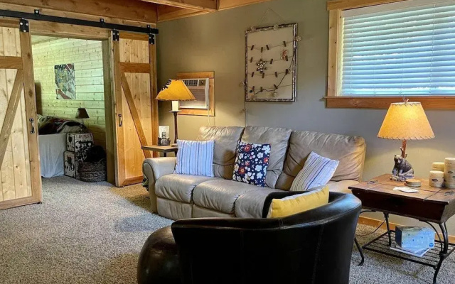 photo 3 of Lil Bigfoot Chalet