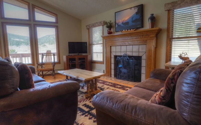 photo 5 of Lily Mountain Lodge - E.V.Reg #3498 - 4 Br Home