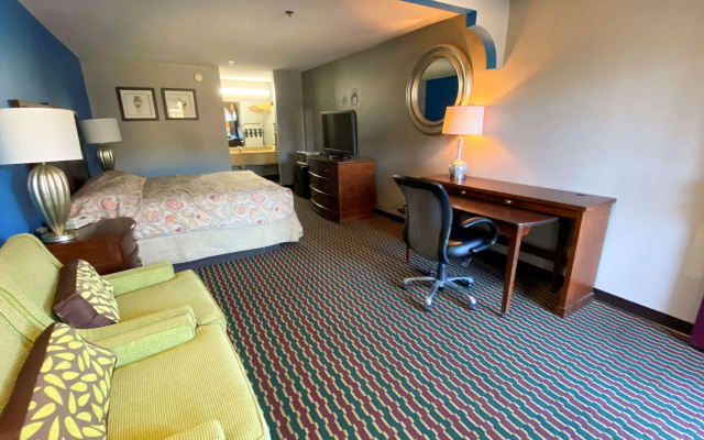 photo 2 of Magnuson Hotel Marietta