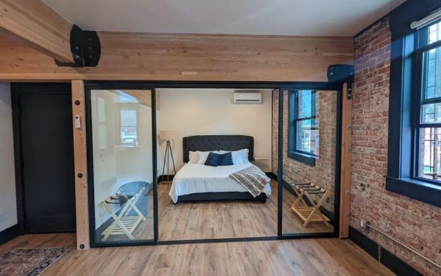 photo 2 of Linden Lofts