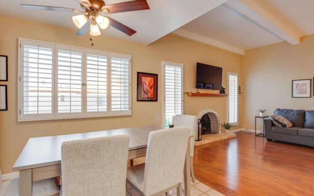 photo 3 of 5 Mi to Camelback Ranch: Pet-friendly Home w/ Pool