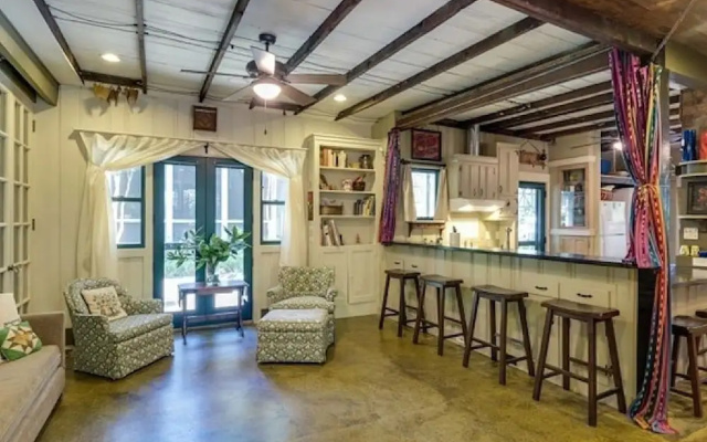 photo 3 of Little House Nashville by RedAwning