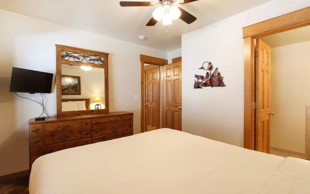 photo 2 of Little Matterhorn 17A 1 Bedroom Condo by RedAwning