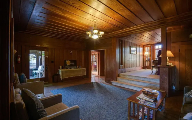 photo 2 of Living Light Inn