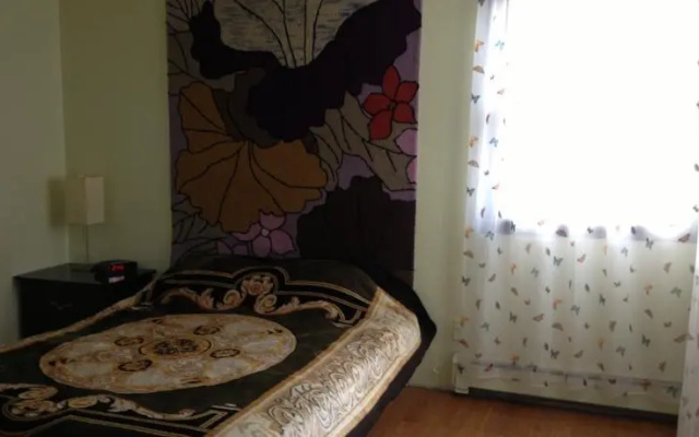 photo 5 of Livingston Apartment