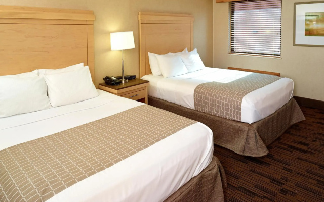 photo 3 of LivINN Hotel Cincinnati / Sharonville Convention Center