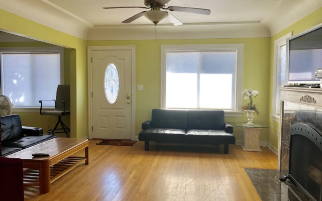 photo 3 of locationhome