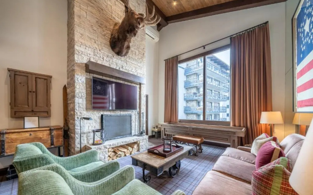 photo 4 of Lodge at Vail Condominiums