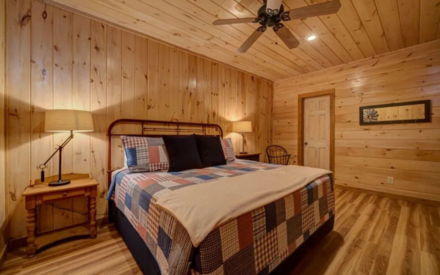 photo 4 of Lodge on the Lake by Escape to Blue Ridge