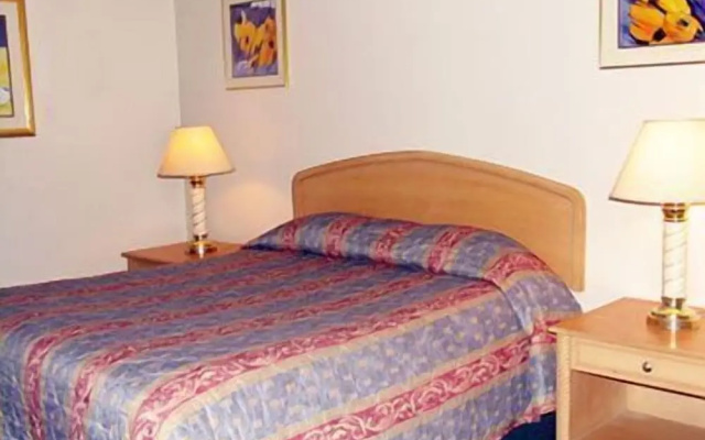 photo 4 of Grapevine Inn